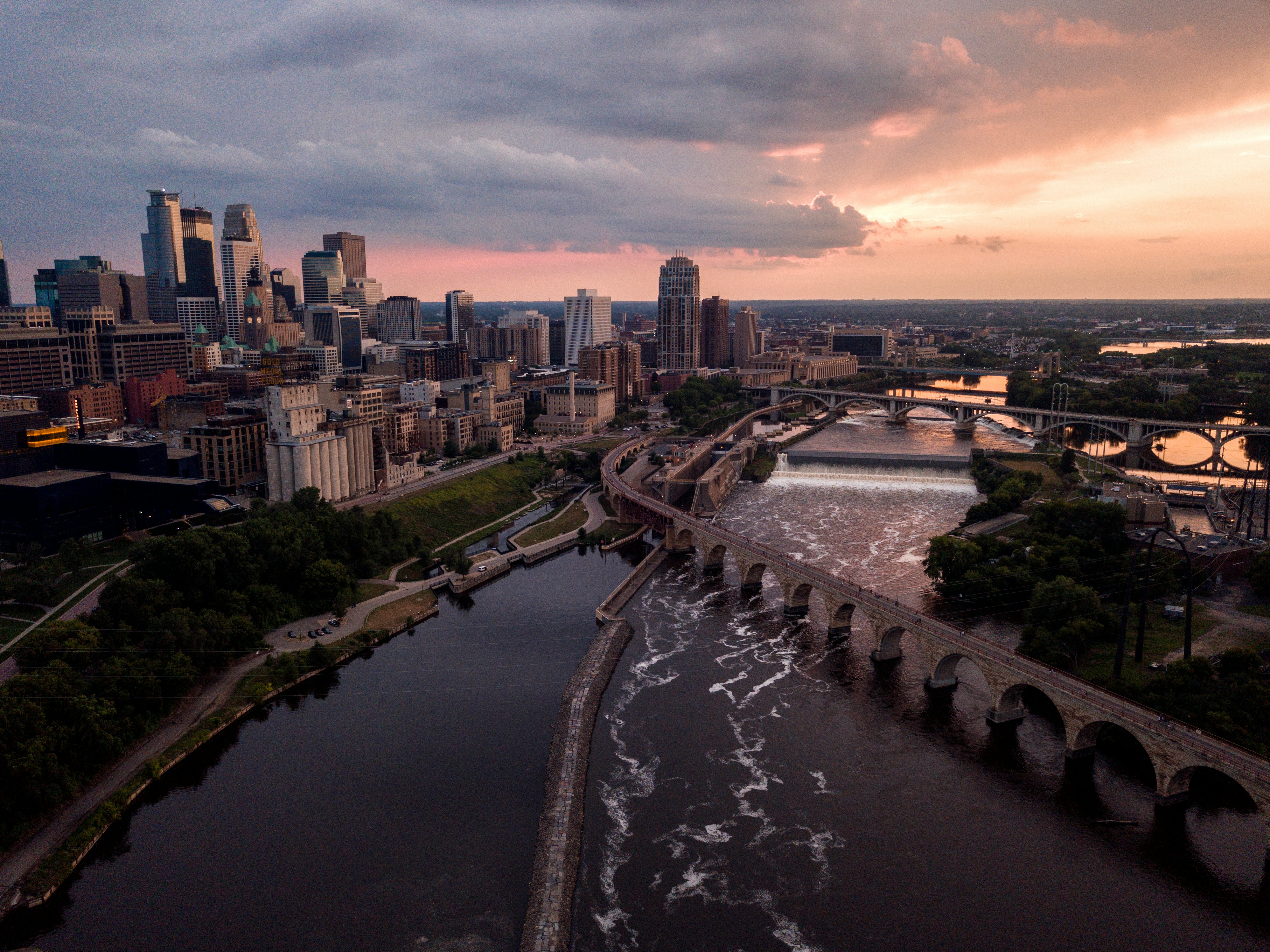 Minneapolis–St. Paul, MN skyline — local weather forecast and conditions